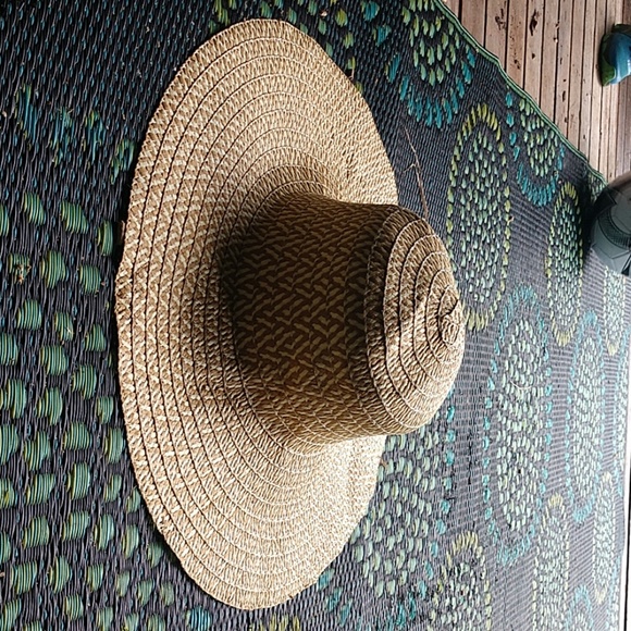 Sun hat - Picture 2 of 3